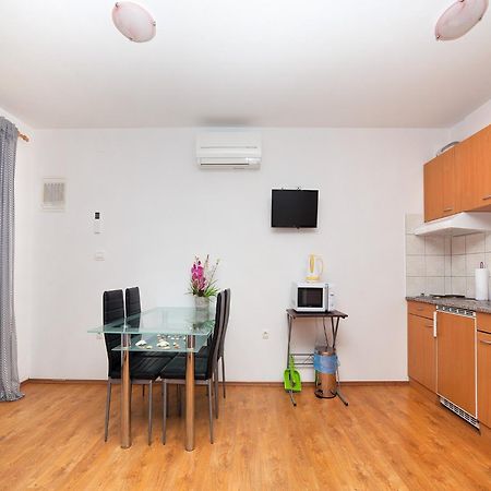 Apartments Barbara Brseč Cameră foto